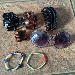 Assorted Hair Clips & Oversized Sunglasses - Black & Tortoiseshell